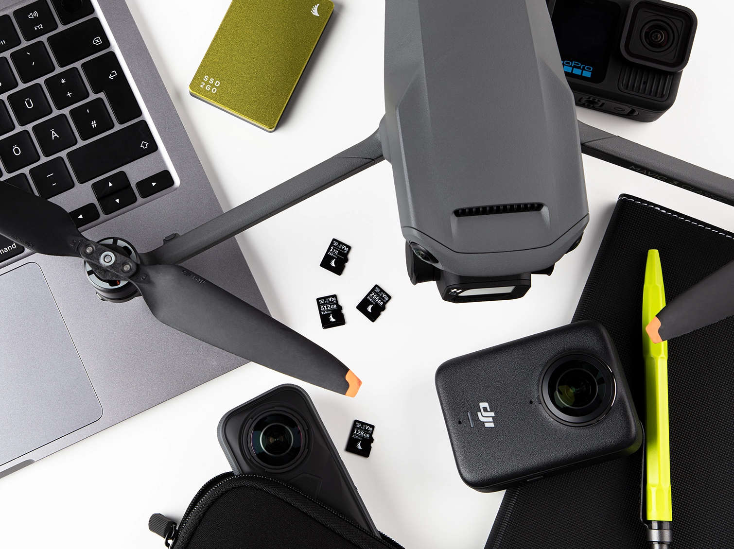 Discover_microSDv30MK2_Banner_02